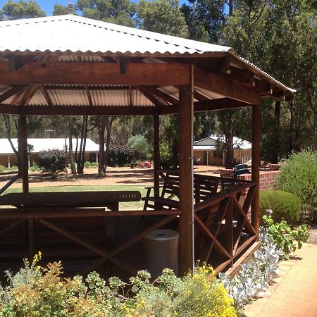 Travellers Rest Motel Mundaring Exterior foto